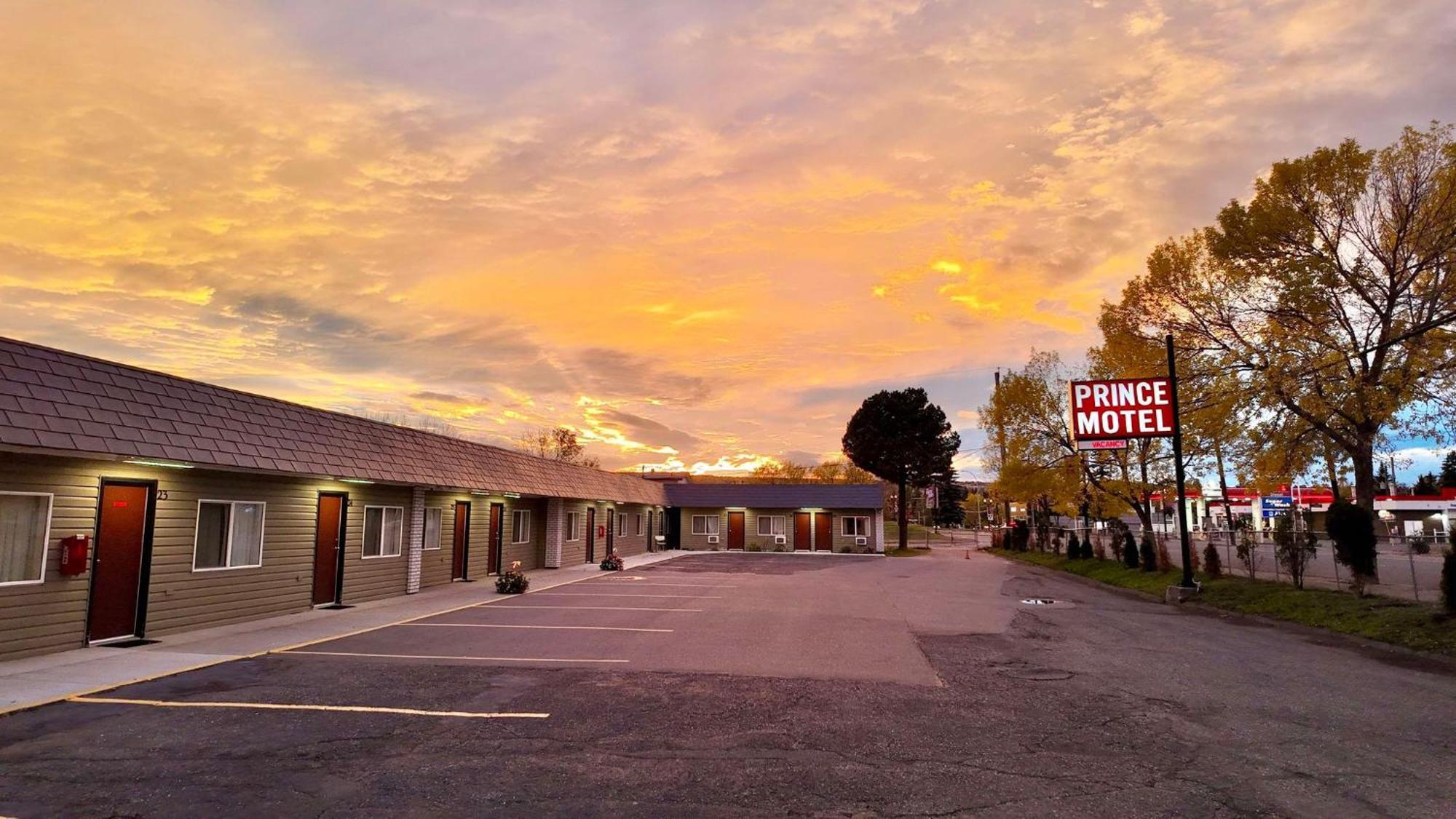 Prince Motel Prince George Eksteriør billede
